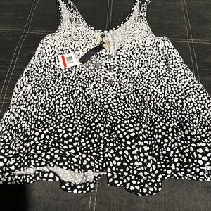 Brand new Jessica Simpson tank